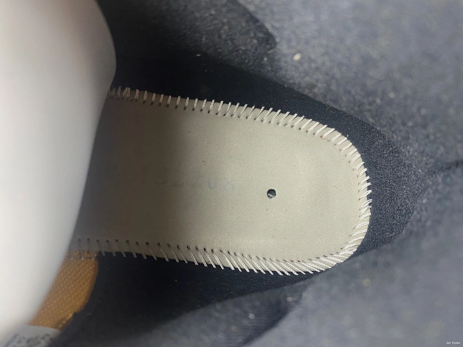 Air Jordan CT8012-118 11 White Retro Black Yellow 0114